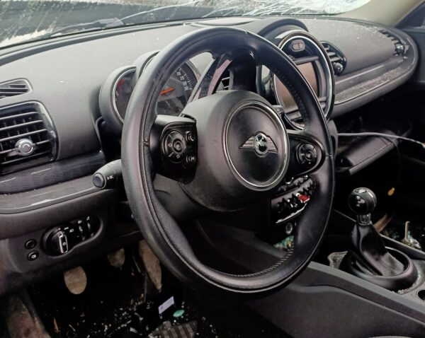 Ricambi usati Mini Clubman 2016 no motore solo carrozzeria cruscotto volante leva cambio airbag